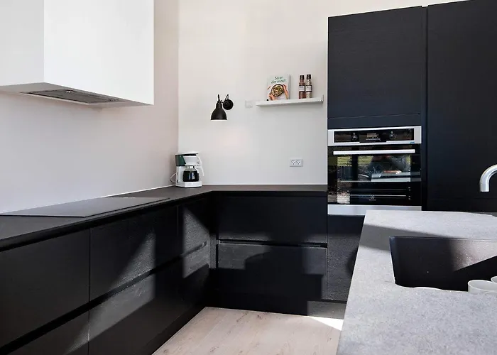 Seaside Luxury Retreat - By Traum Holiday home *